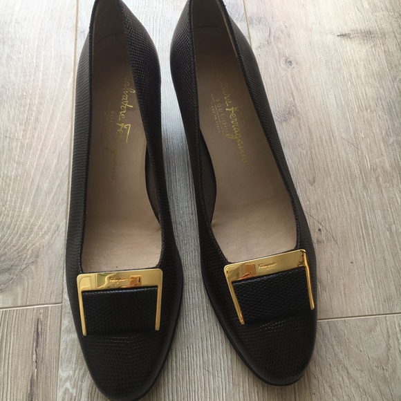Classic Ferragamo pumps - Picture 3 of 16